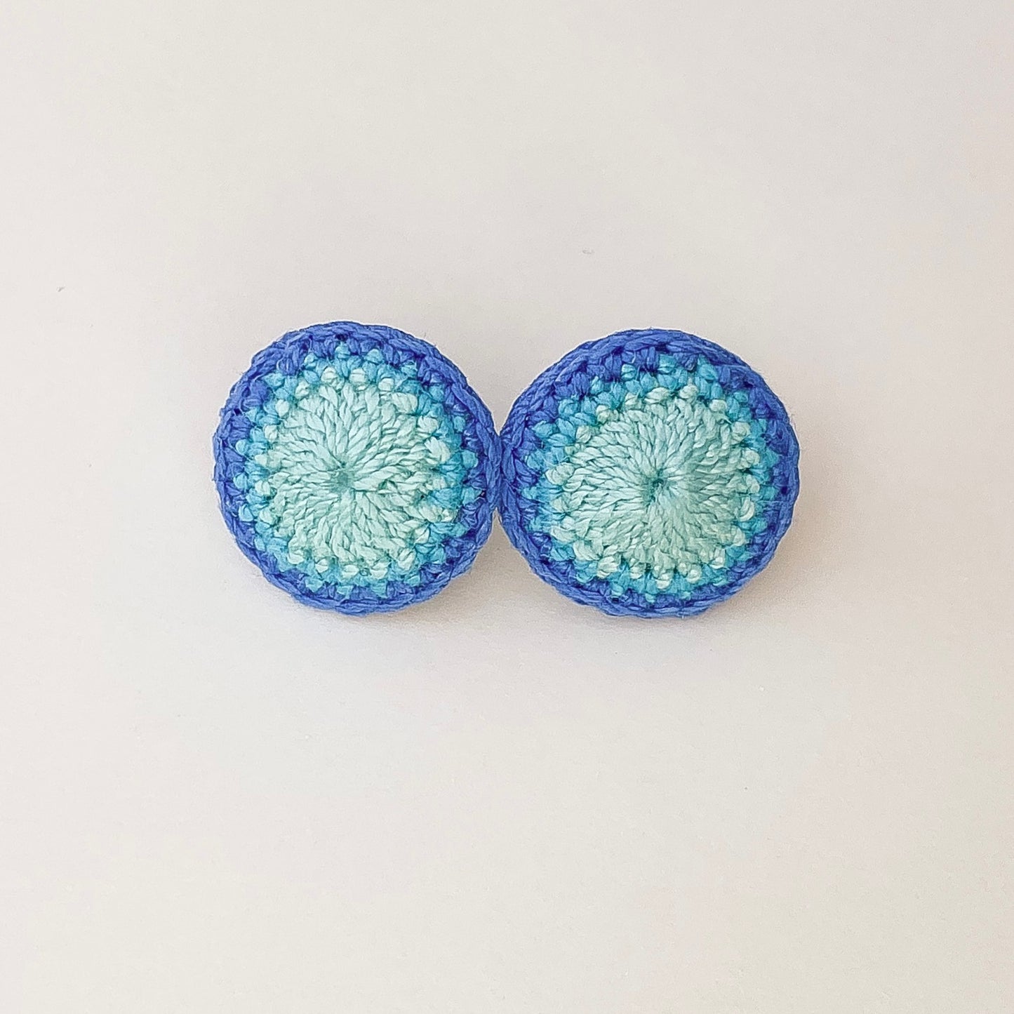 Blue circle crochet stud earrings