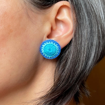 Blue circle crochet stud earrings