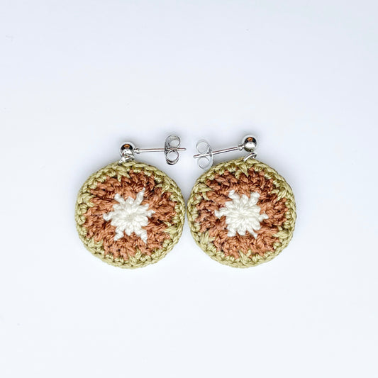 Circle crochet stud earrings